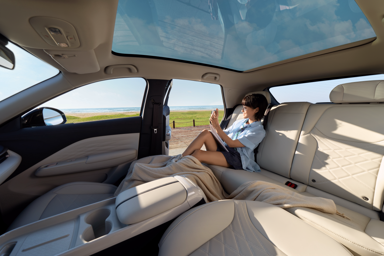 极狐T1成都车展现象解读：尖货精品MG不朽情缘预售两小时订单破万